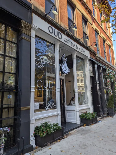 OUD Coffee & Cafe River North