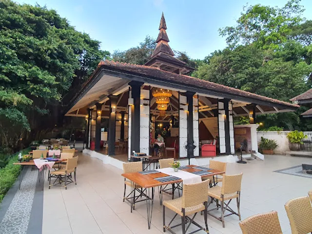 Baan Suan Restaurant