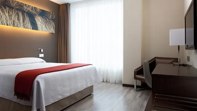 Hotel NH Barcelona Diagonal Center