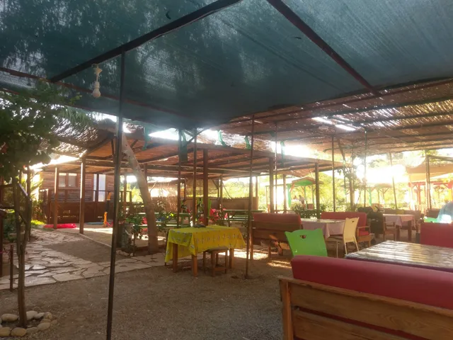 Dereboyu Park Restaurant