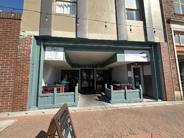 Sal's Family Kitchen