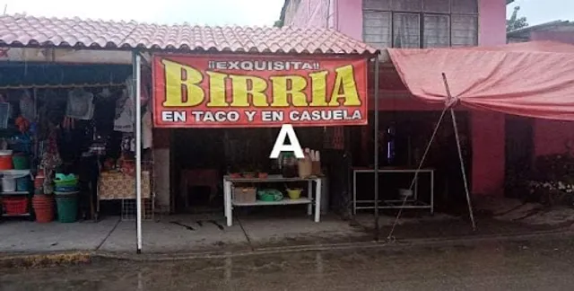 La birria del barrio y sus Agregados