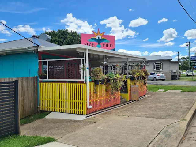 Star Bird Café