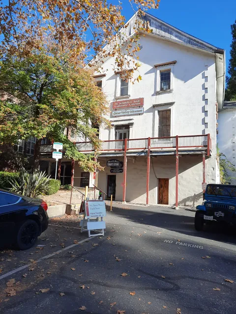 Mt St Mary's Thrift Store