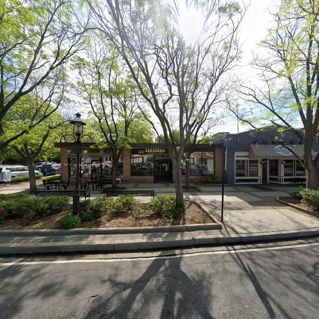 Four Seasons Dry Cleaners