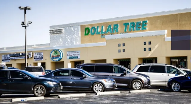 SAN PEDRO TOWNE CENTER - San Antonio - Texas