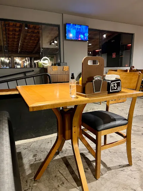 Seu Barnabé Hamburgueria Artesanal