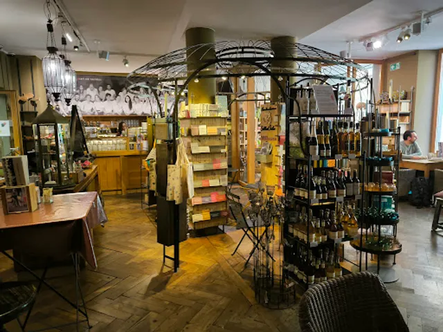 Das voglhaus cafe und kaufhaus