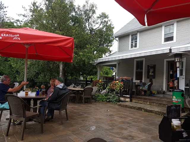 The Market on Stoney Lake