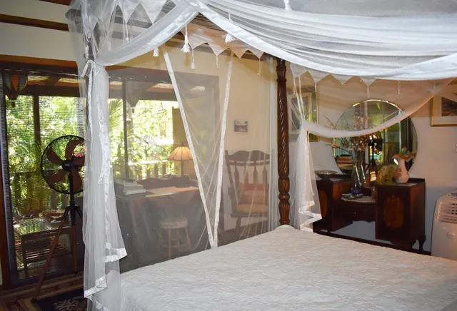 Oskar's Rain Forest Retreat