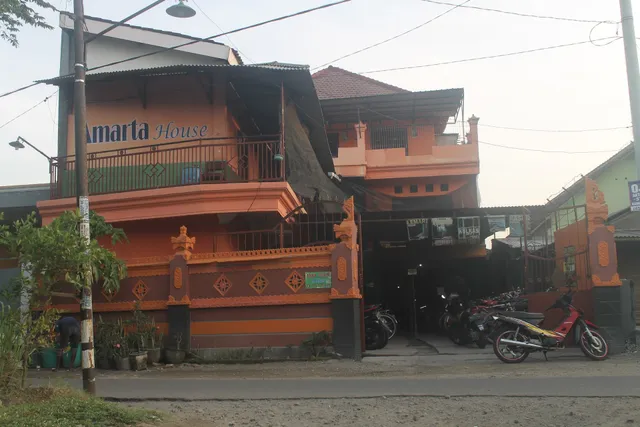 Amarta Boarding House