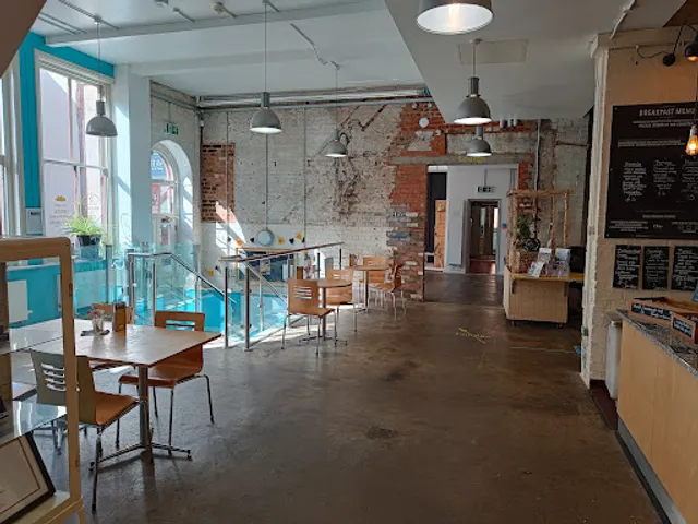 The Hive Café and Bakery