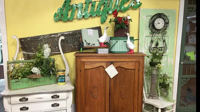 Lemons and Lace Marketplace