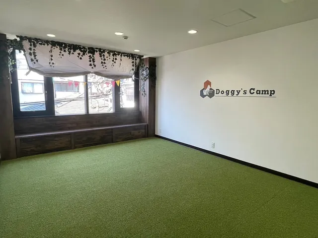 Doggy’s Camp（ドギーズキャンプ）室内ドッグラン