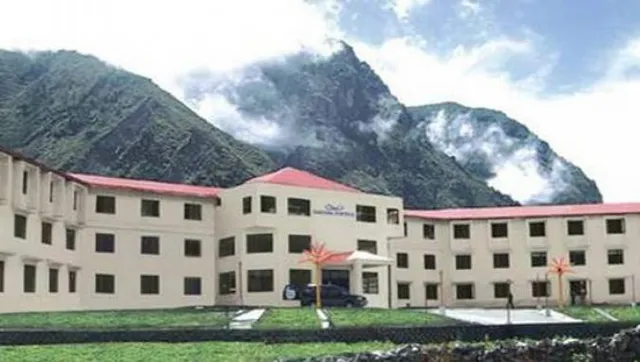 Hotels in Badrinath near Temple