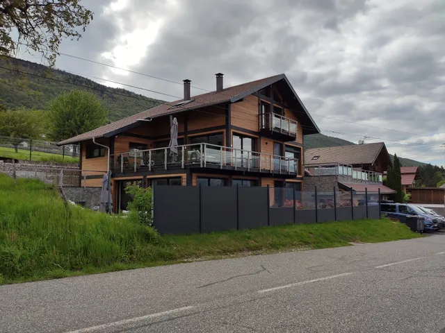 Annecy Happy Lodge Locations *****