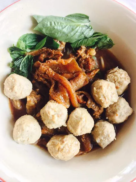 พิ้งค์โก๊ะ​ ก๋วยเตี๋ยวเนื้อ