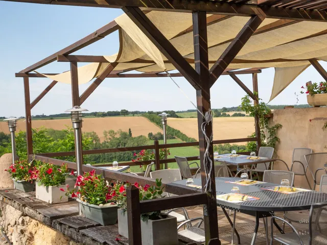 Logis Hôtel le Relais des Deux Vallées