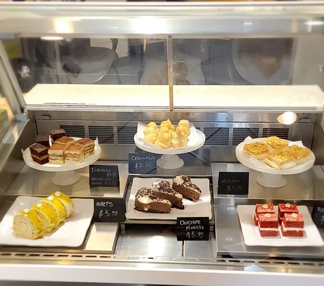 Mazeh sandwich and cafe