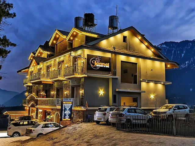 Jannat Resort and Spa Manali (A Centrally Heated River & Himalayas View Resort)