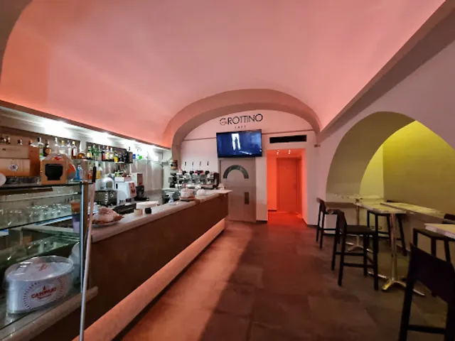 Bar Grottino di Scotto Srl Monaco Leonardo and M.