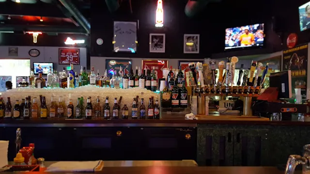 Bully's Sports Bar & Grill