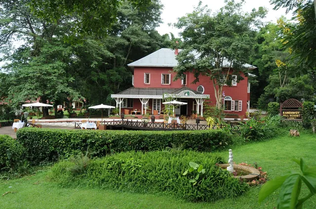 Kandawgyi Hill Resort