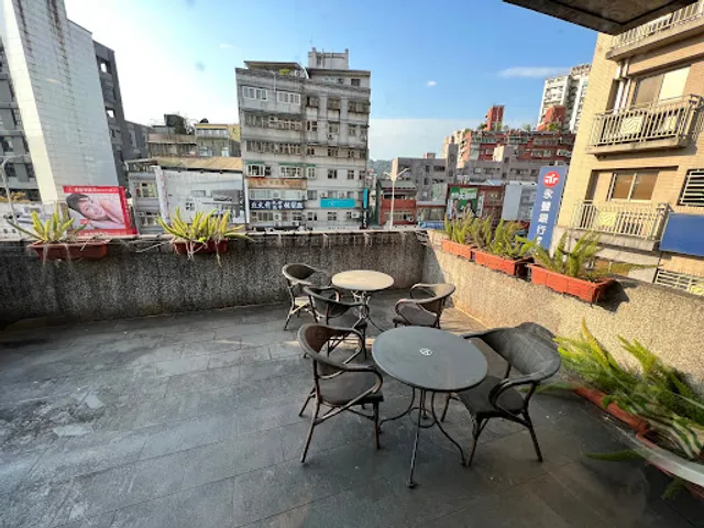 STARBUCKS Xizhi Datong Shop