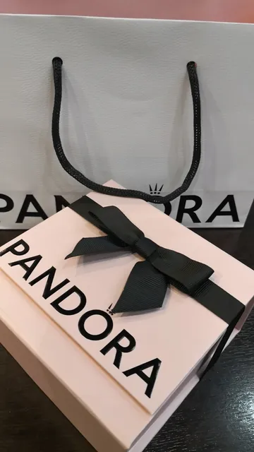 Pandora ES
