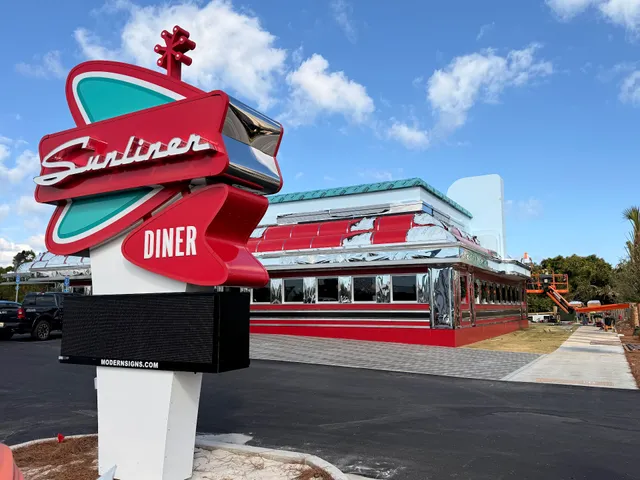 Sunliner Diner