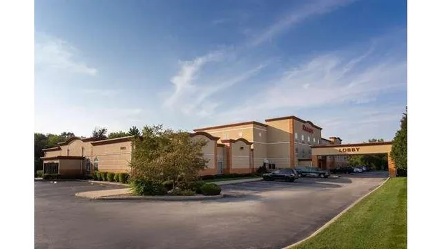 Ramada by Wyndham Glendale Heights/Lombard