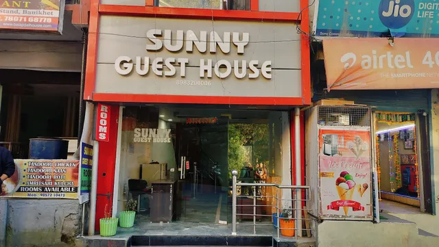Sunny guest house, Banikhet, dalhousie