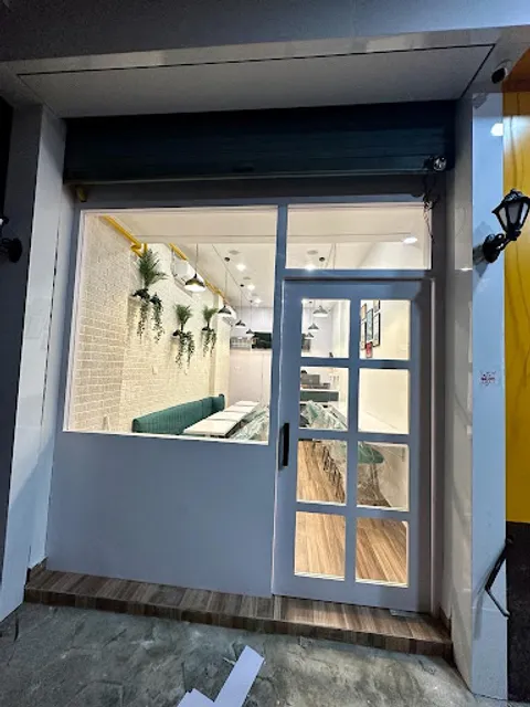 La Pino'z Pizza, Kamothe, Panvel