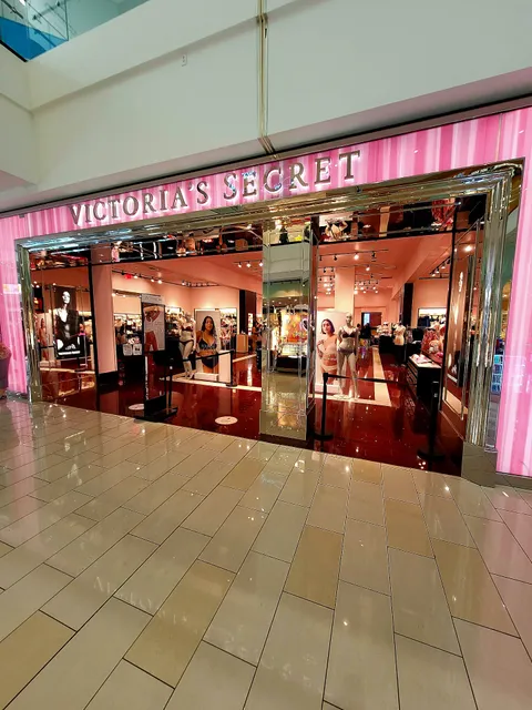 Victoria's Secret & PINK