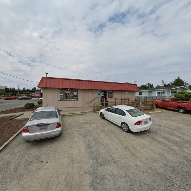 Sea Breeze Smoke Shop aka Smoker Friendly