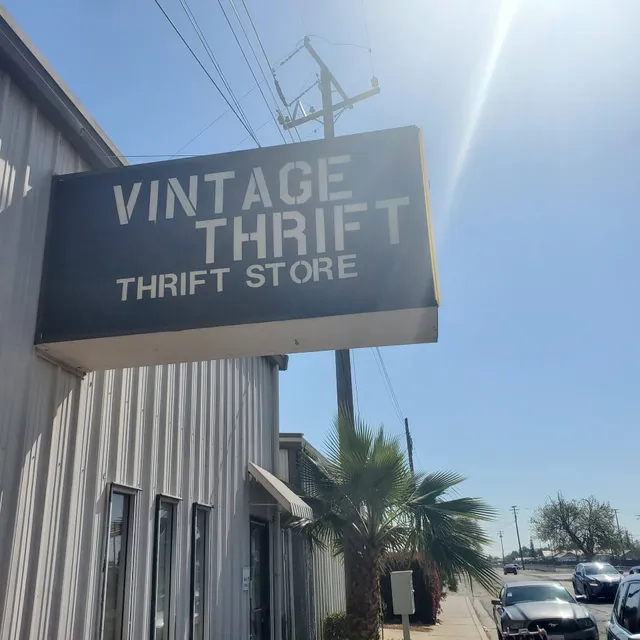 Vintage Thrift: thrift, toys & Collectibles