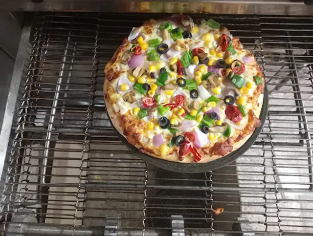 Papa Veg Pizza Didwana