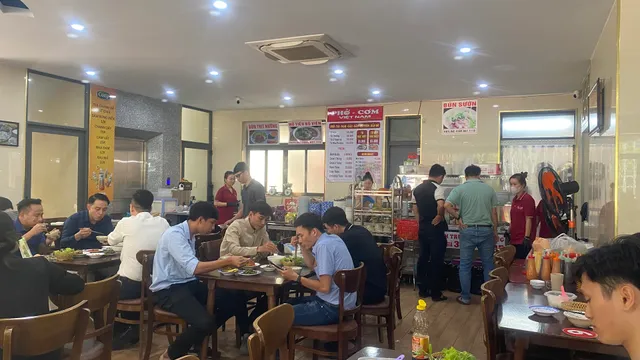 Phở - Cơm Việt Nam