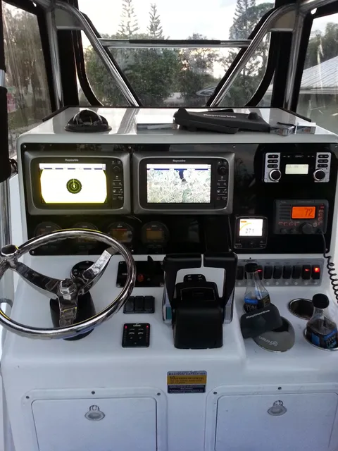 Loew's Marine Electronics