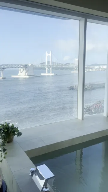 지금 광안리 ZIGUM GWANGALLI