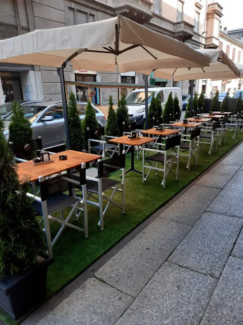 Caffè Vergnano 1882 Novara (The Truth)