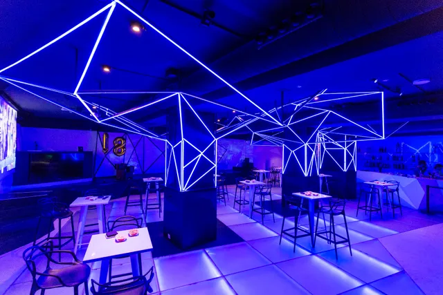 Showroom Fashion Bar