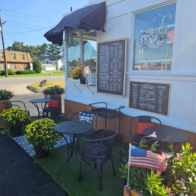 Doodles Coffee Co. And Treatery