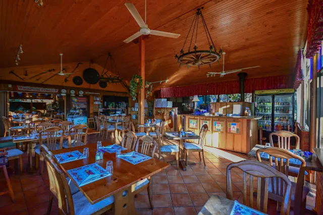 Nick's Restaurant Bar & Pizzeria