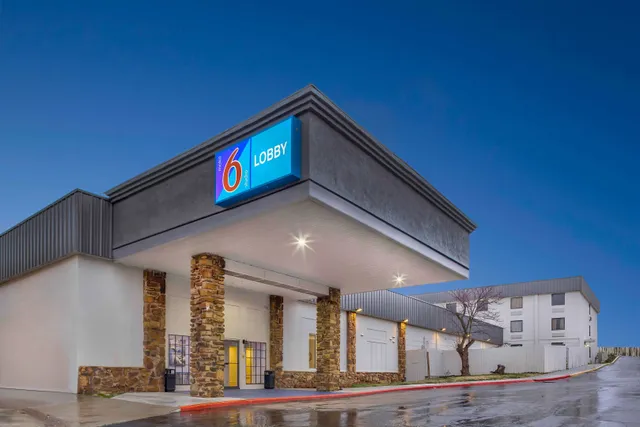 Home Place Suites Bartlesville, OK