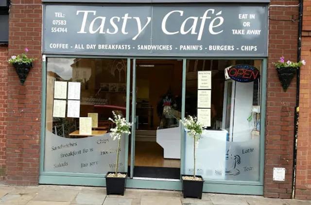 Tasty Cafe