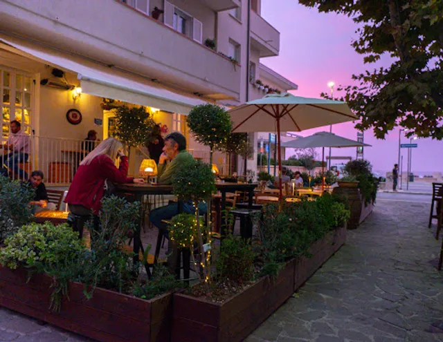 Ventunosei Caffetteria & Vineria