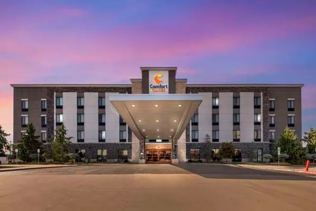 Comfort Suites Meridian and I-40