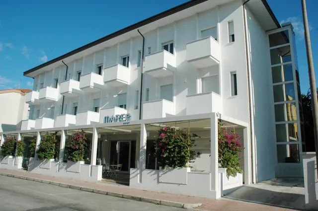 Maree Hotel