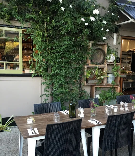 Putia Pure Food Kitchen